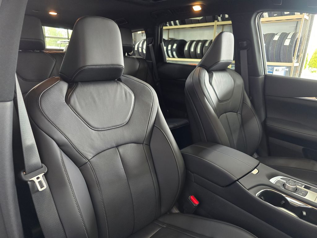 2025 Infiniti QX60 Luxe AWD photo 28