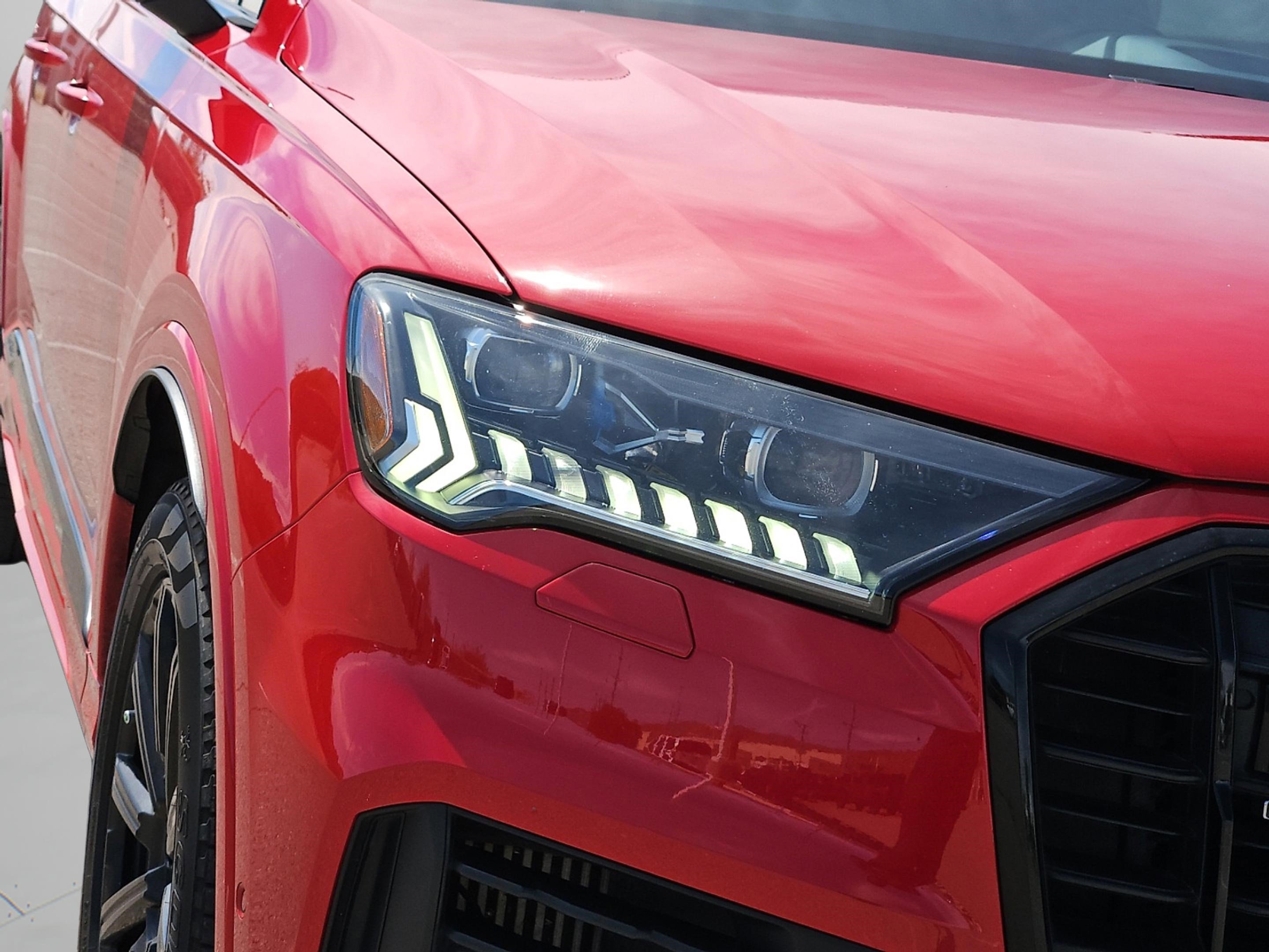 2021 Audi Q7 55 Prestige photo 5