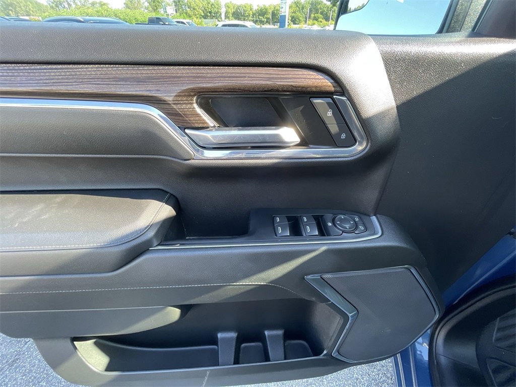 2024 Chevrolet Silverado 1500 LT photo 14