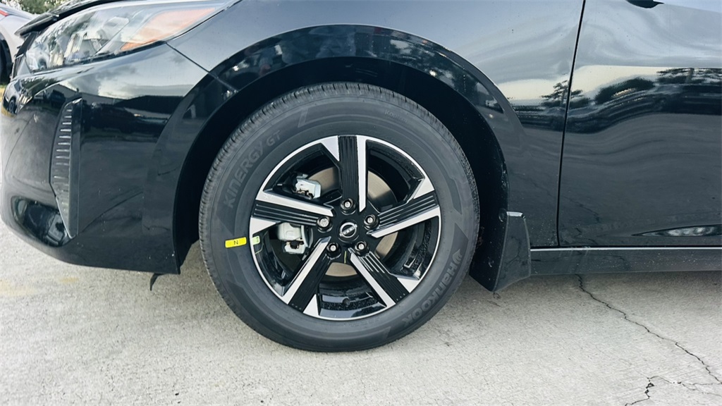 2025 Nissan Sentra SV photo 10