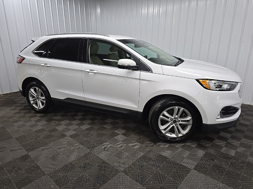 2020 Ford Edge SEL photo 7