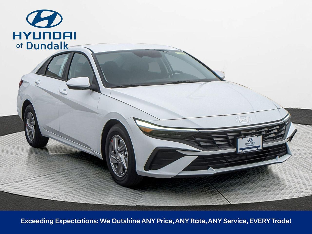 2025 Hyundai Elantra SE photo 3