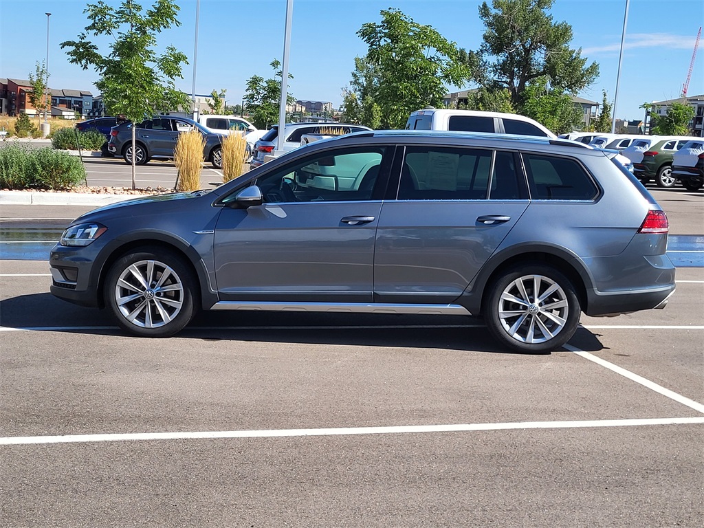 2018 Volkswagen Golf Alltrack TSI S 4Motion photo 2