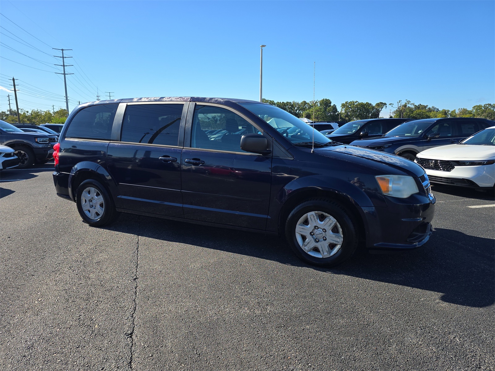 Used 2012 Dodge Grand Caravan SE with VIN 2C4RDGBGXCR373040 for sale in Port Richey, FL
