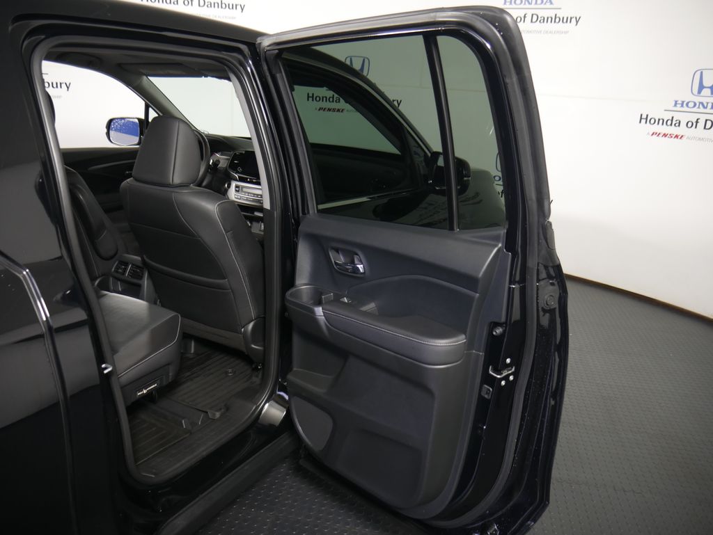 2023 Honda Ridgeline RTL photo 8