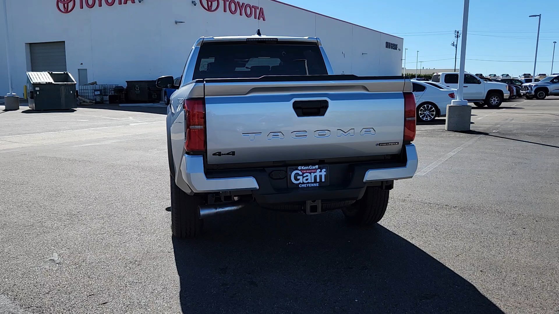 2025 Toyota Tacoma TRD Off-Road photo 3