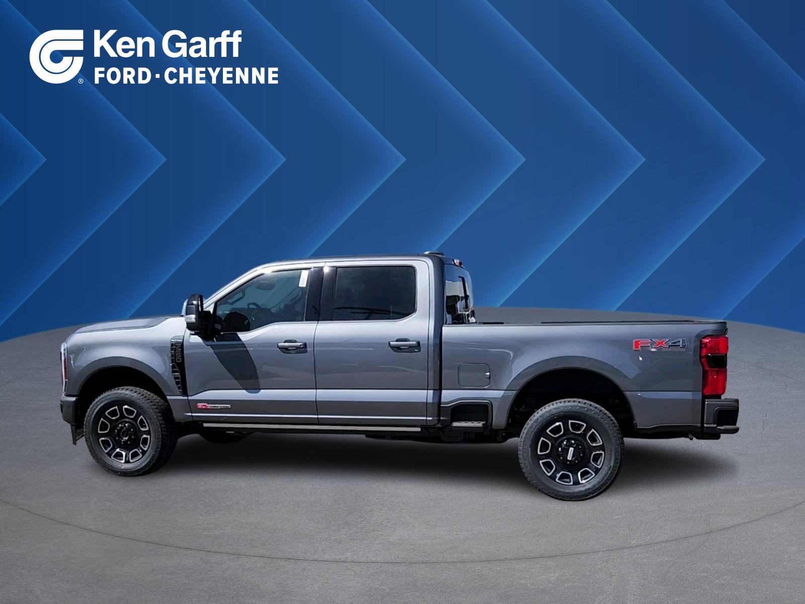 2025 Ford F-250 Super Duty Platinum's photo