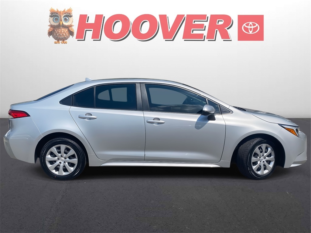 2024 Toyota Corolla Hybrid LE photo 2