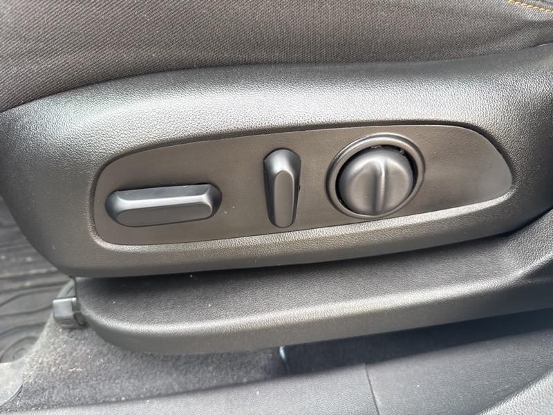 2021 Chevrolet Equinox LT photo 21