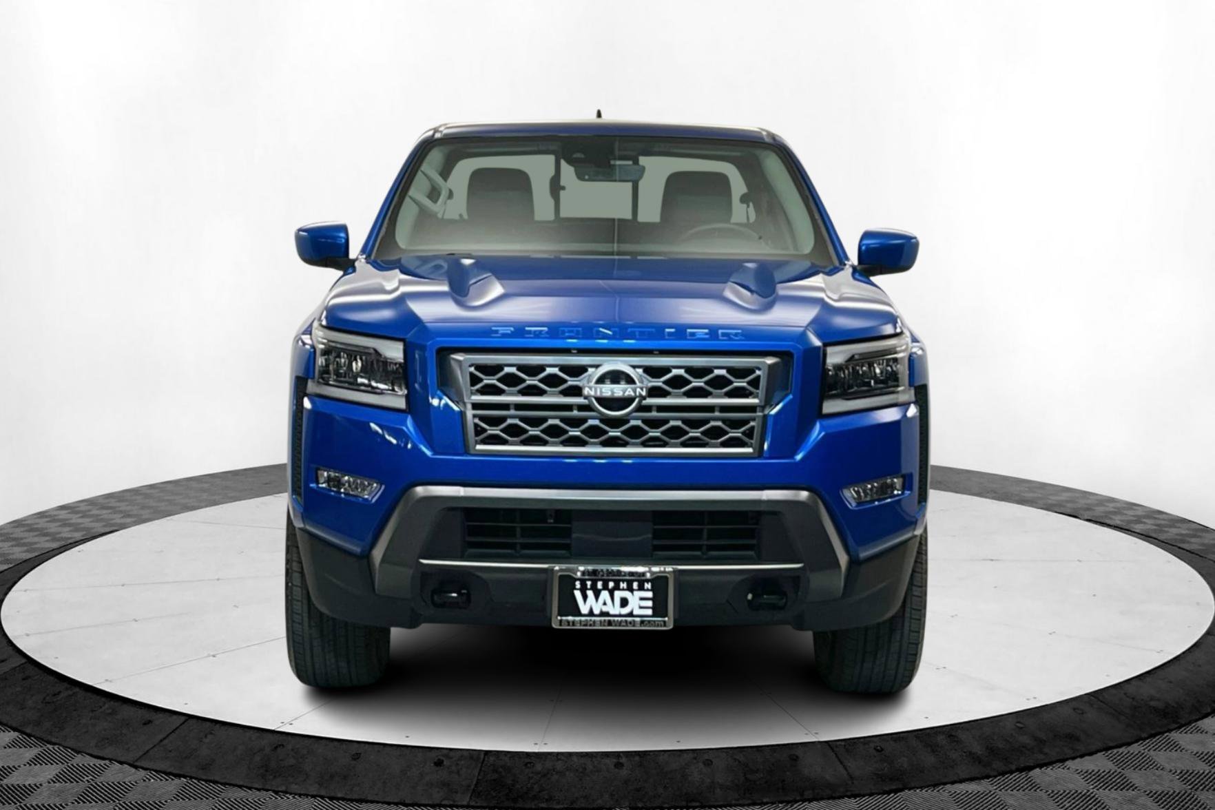 2024 Nissan Frontier SL photo 8