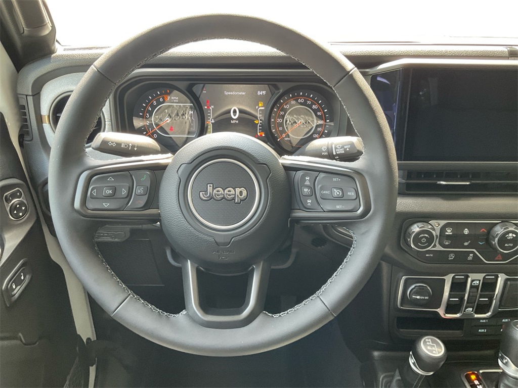 2025 Jeep Gladiator Sport S photo 17