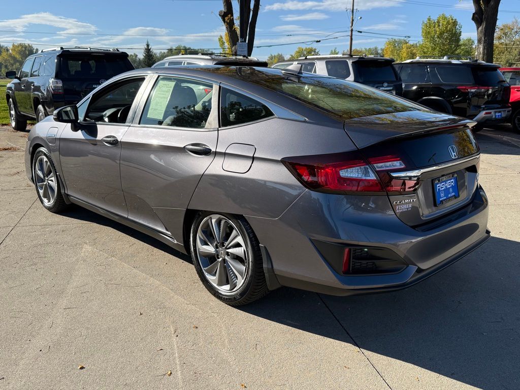 2018 Honda Clarity Plug-In Hybrid Touring photo 2