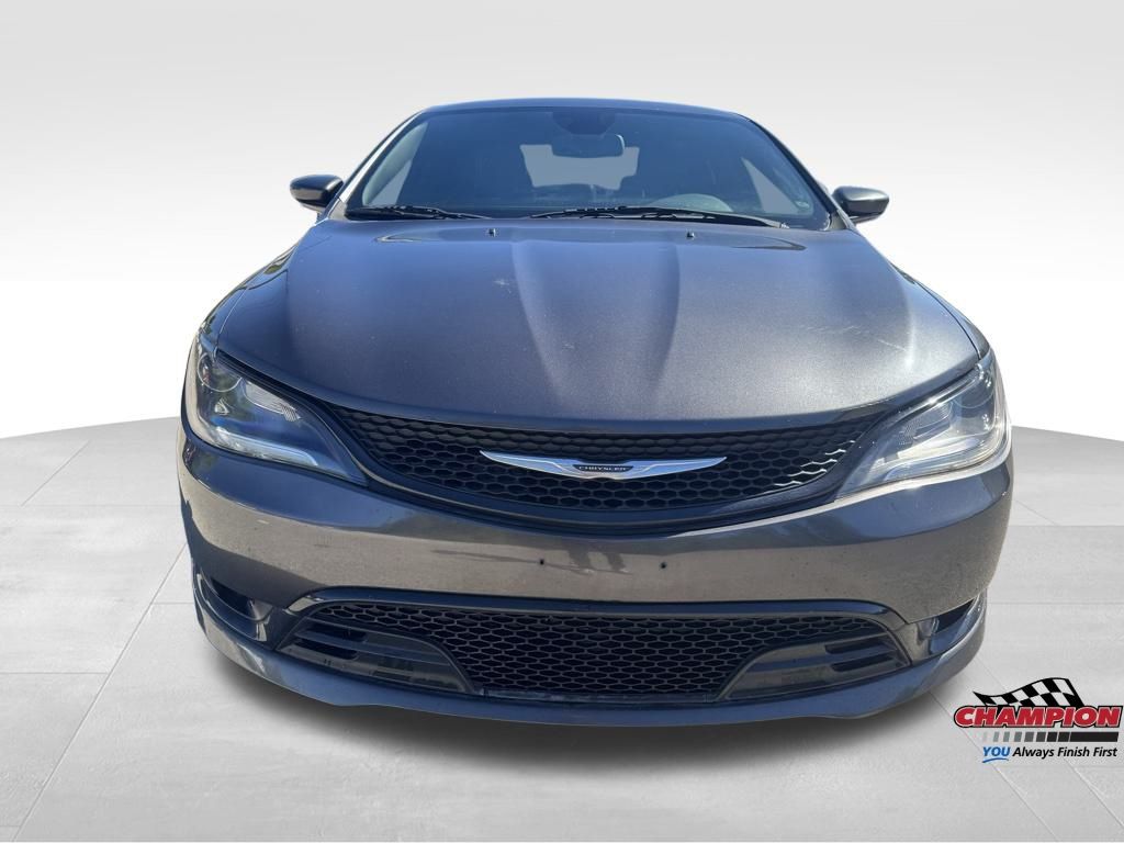 2015 Chrysler 200 S photo 8