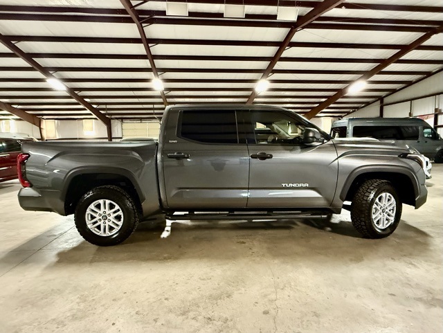 2023 Toyota Tundra SR5 photo 7
