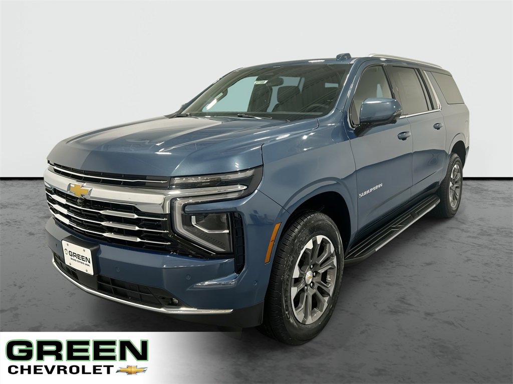 2026 Chevrolet Suburban LT's photo