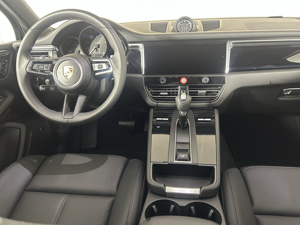 2024 Porsche Macan photo 15