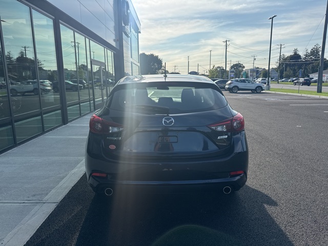 2017 Mazda Mazda3 Sport photo 3