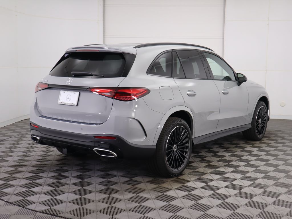 2026 Mercedes Benz GLC 300 photo 2
