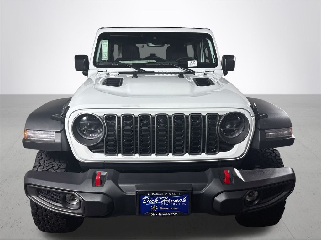2025 Jeep Wrangler Rubicon photo 3