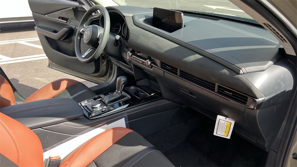 2024 Mazda CX-30 2.5 Turbo Carbon photo 31