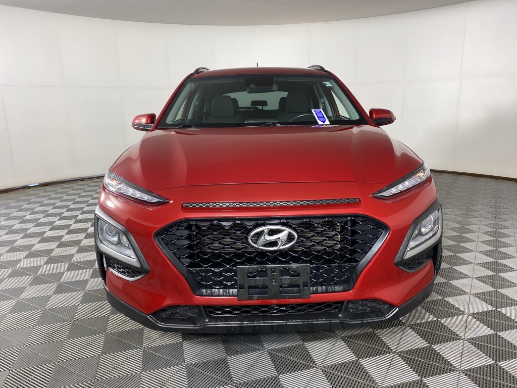 2021 Hyundai Kona SEL photo 2