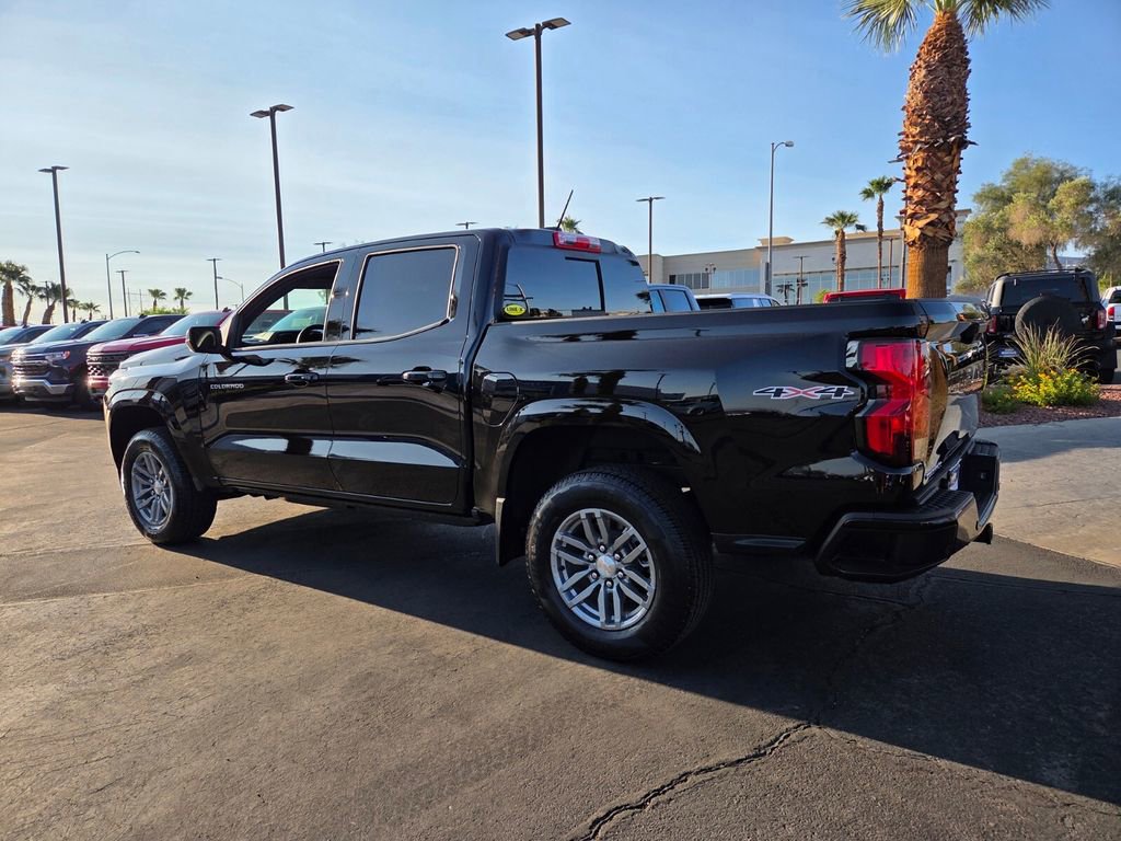2025 Chevrolet Colorado Work Truck LT photo 3