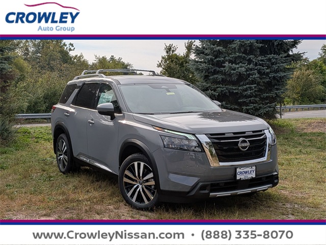 2025 Nissan Pathfinder Platinum's photo