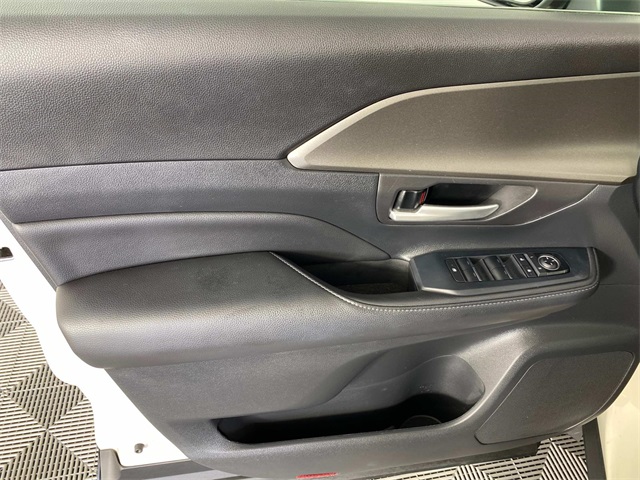 2024 Toyota Grand Highlander XLE photo 21