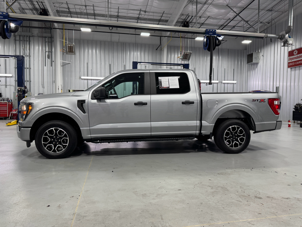2023 Ford F-150 XL photo 2