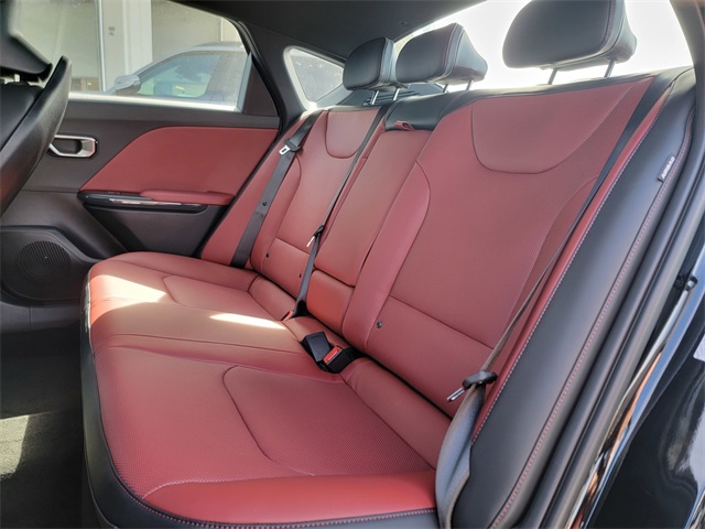 2025 Kia K4 GT-Line photo 12