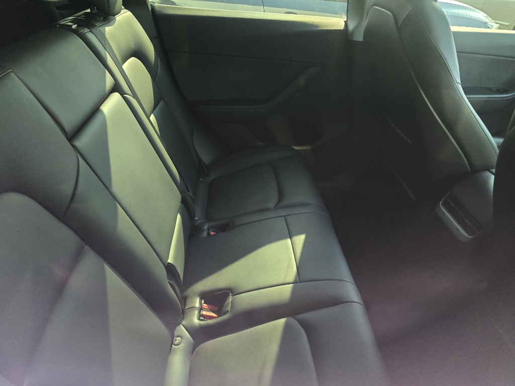 2021 Tesla Model Y Long Range photo 8