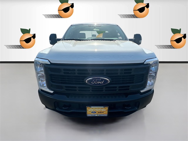 2025 Ford F-250 XL photo 2