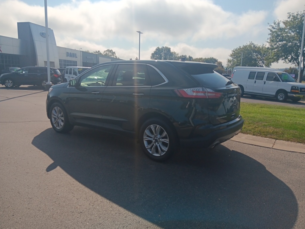 2022 Ford Edge Titanium photo 11
