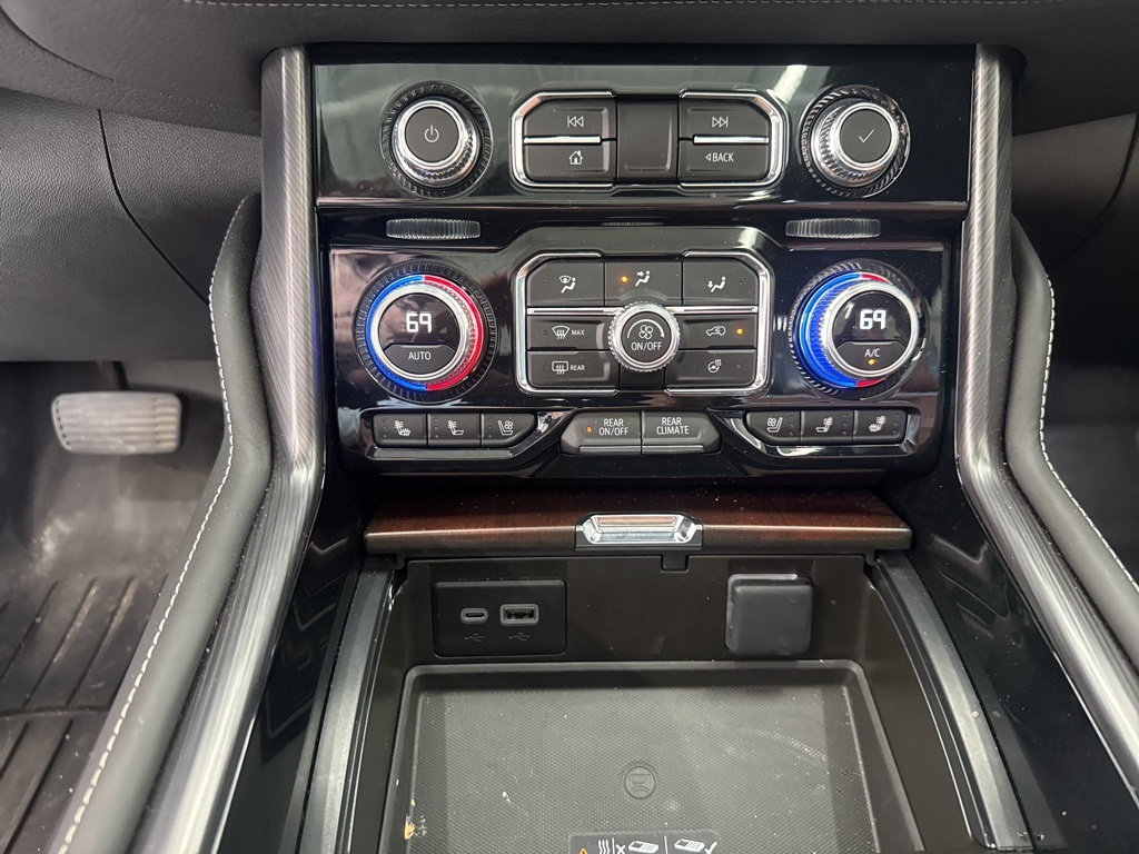2024 Gmc Yukon Denali Ultimate photo 16