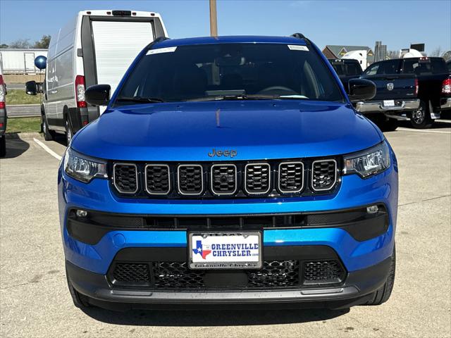 2025 Jeep Compass Latitude photo 2