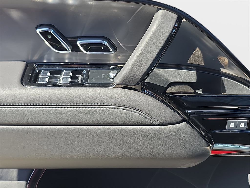 2025 Land Rover Range Rover Sport SE photo 29