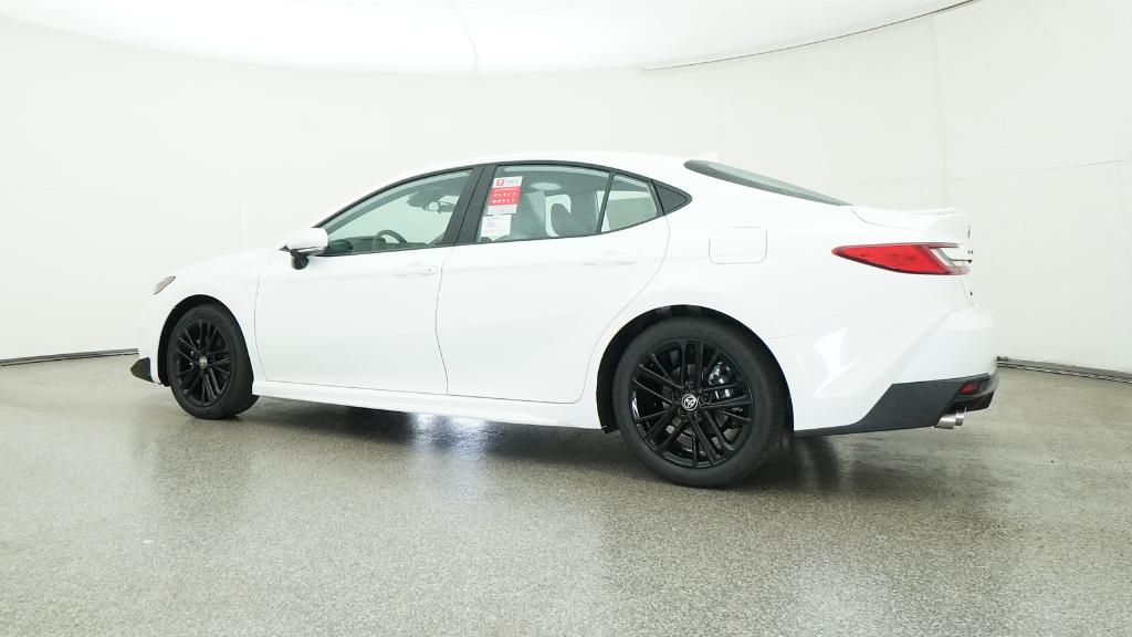 2026 Toyota Camry SE photo 12