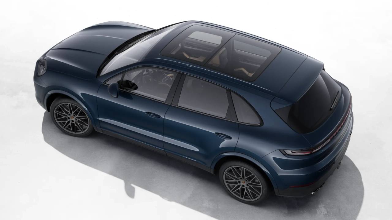 2026 Porsche Cayenne photo 4