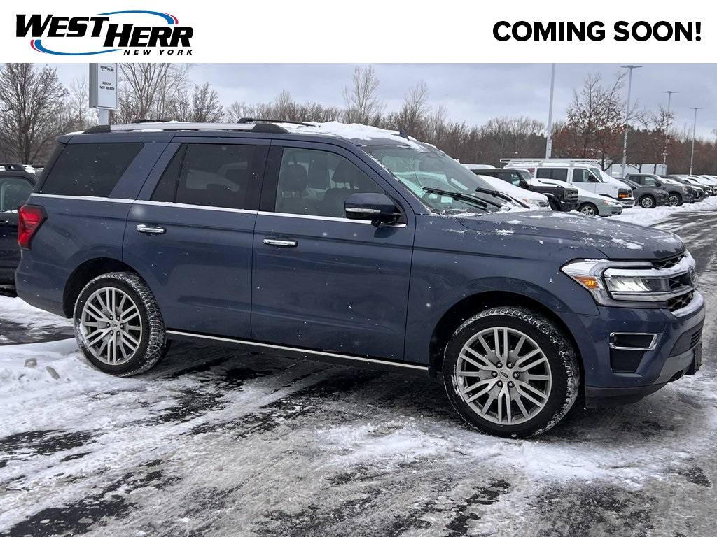 2022 Ford Expedition Limited's photo