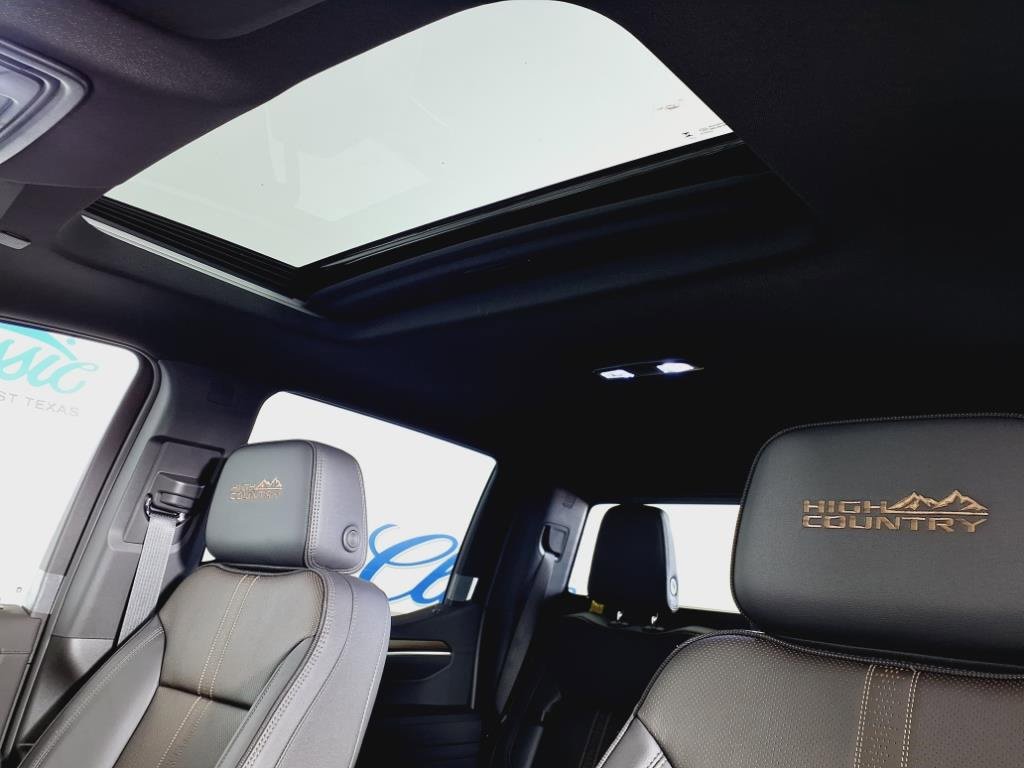 2025 Chevrolet Silverado 1500 High Country photo 6