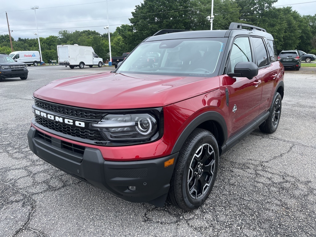 2025 Ford Bronco Sport Outer Banks's photo