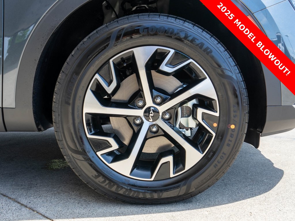 2025 Kia Sportage EX photo 29