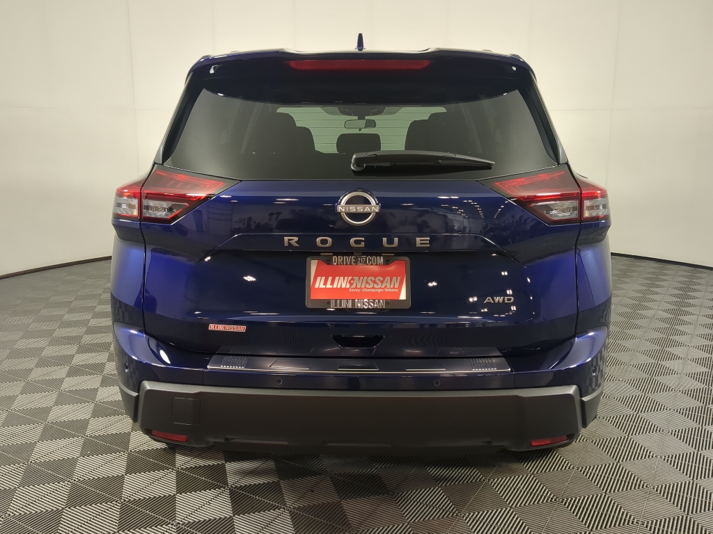 2026 Nissan Rogue SV photo 2