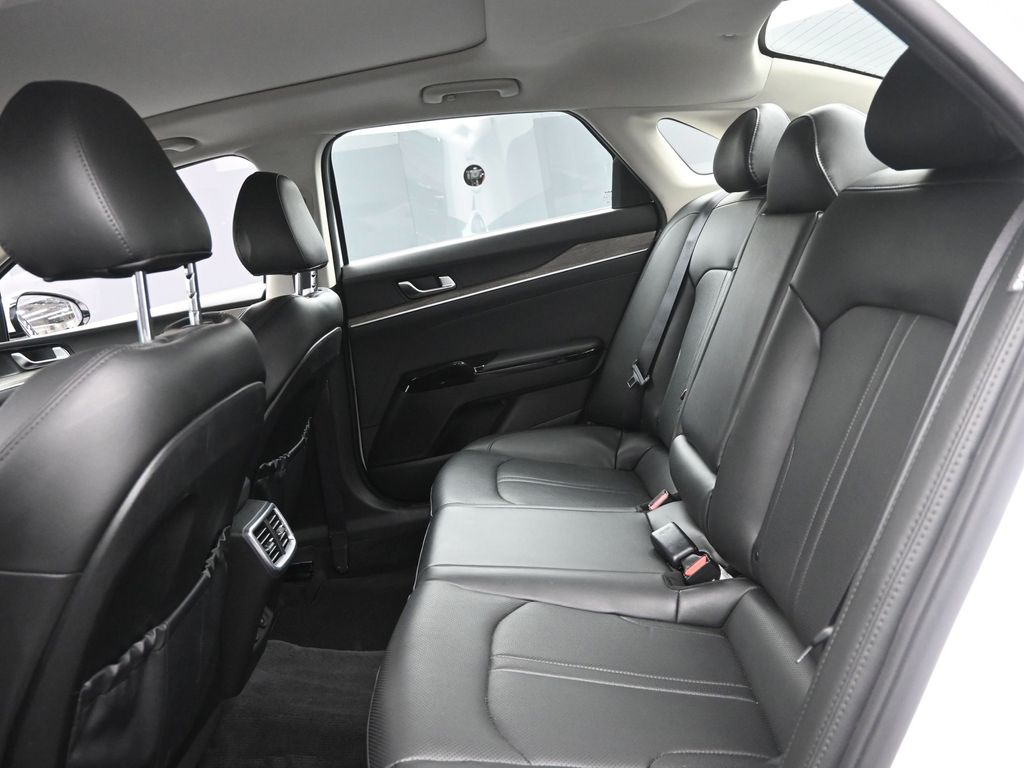 2022 Kia K5 EX photo 7