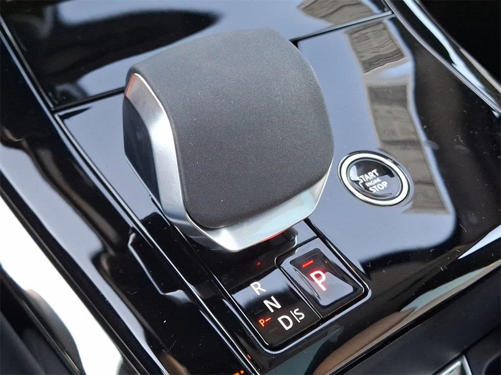 2025 Land Rover Range Rover Sport SE photo 5
