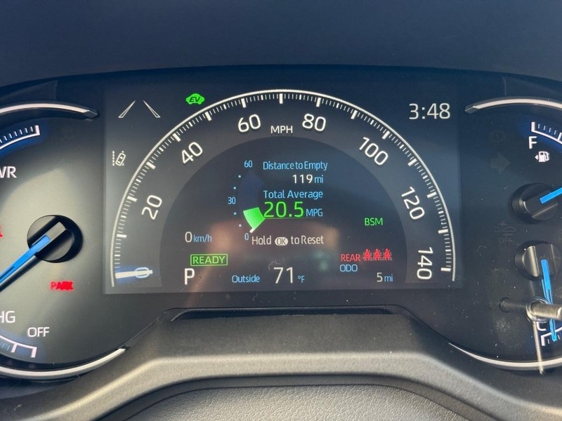 2025 Toyota RAV4 Hybrid XLE photo 22