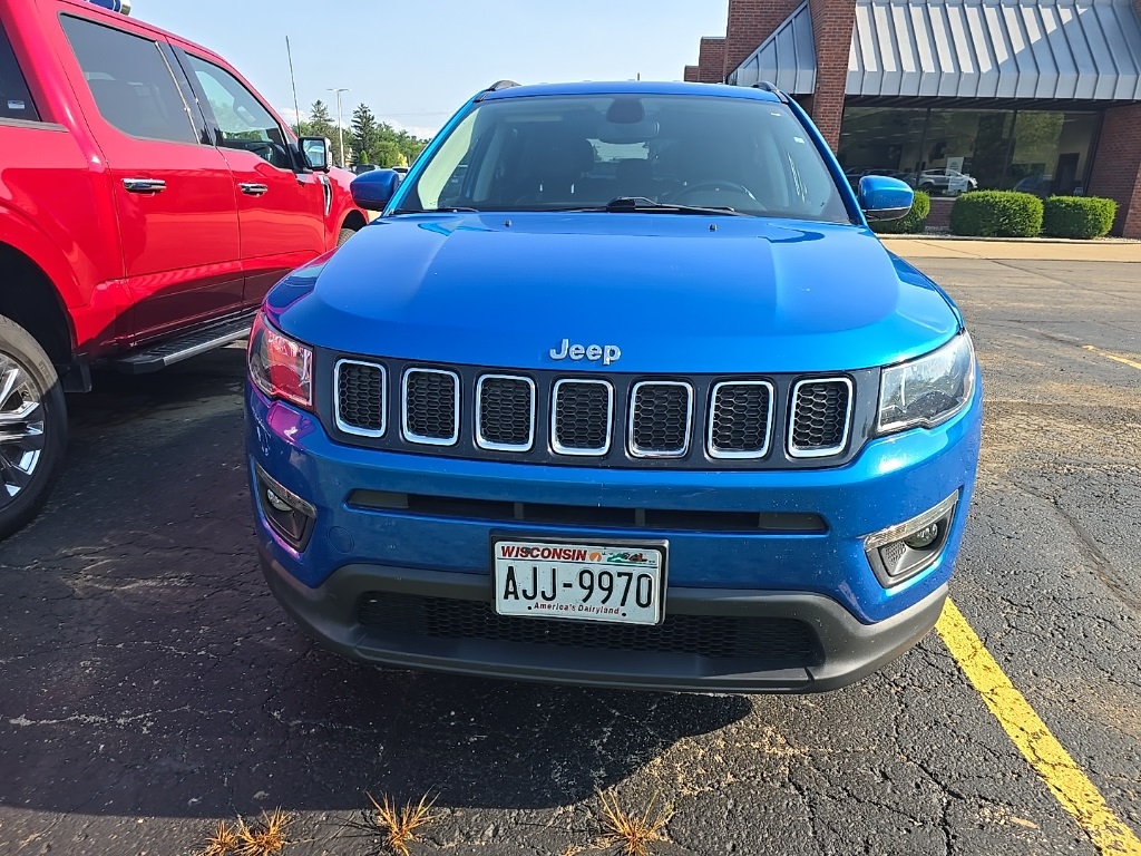 Used 2019 Jeep Compass Latitude with VIN 3C4NJDBB6KT827953 for sale in Monroe, WI