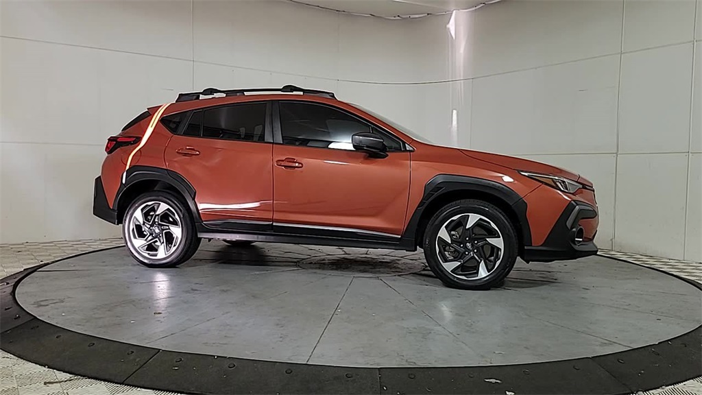 2024 SUBARU CROSSTREK - Image 8