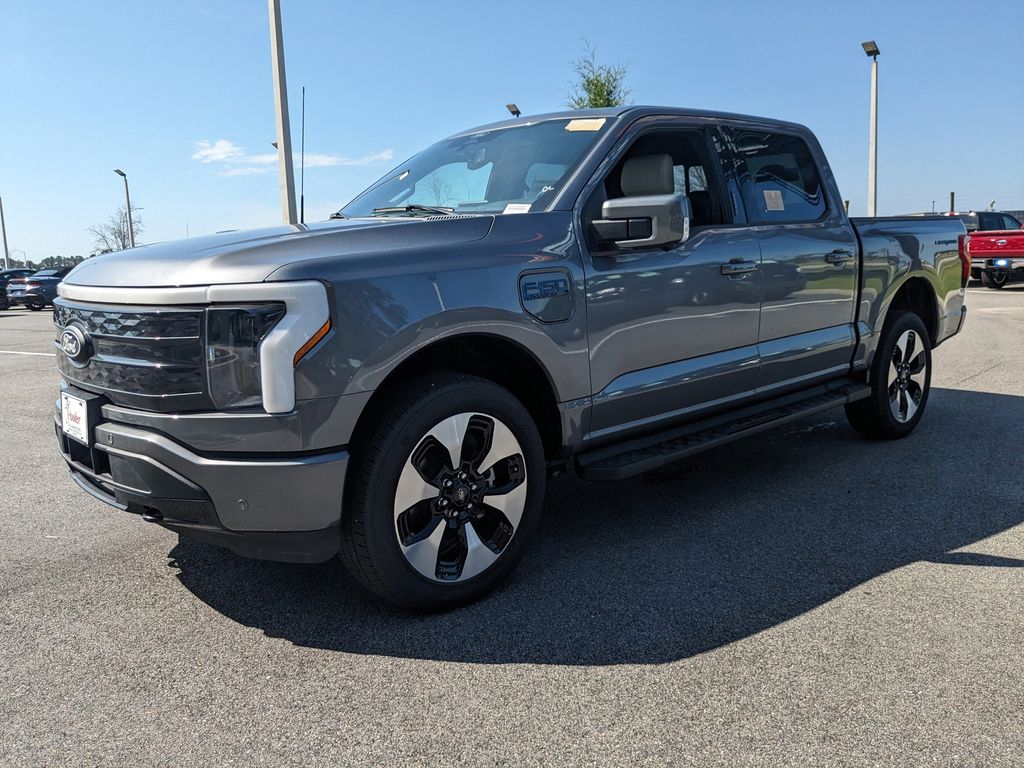 2025 Ford F-150 Lightning Platinum photo 8