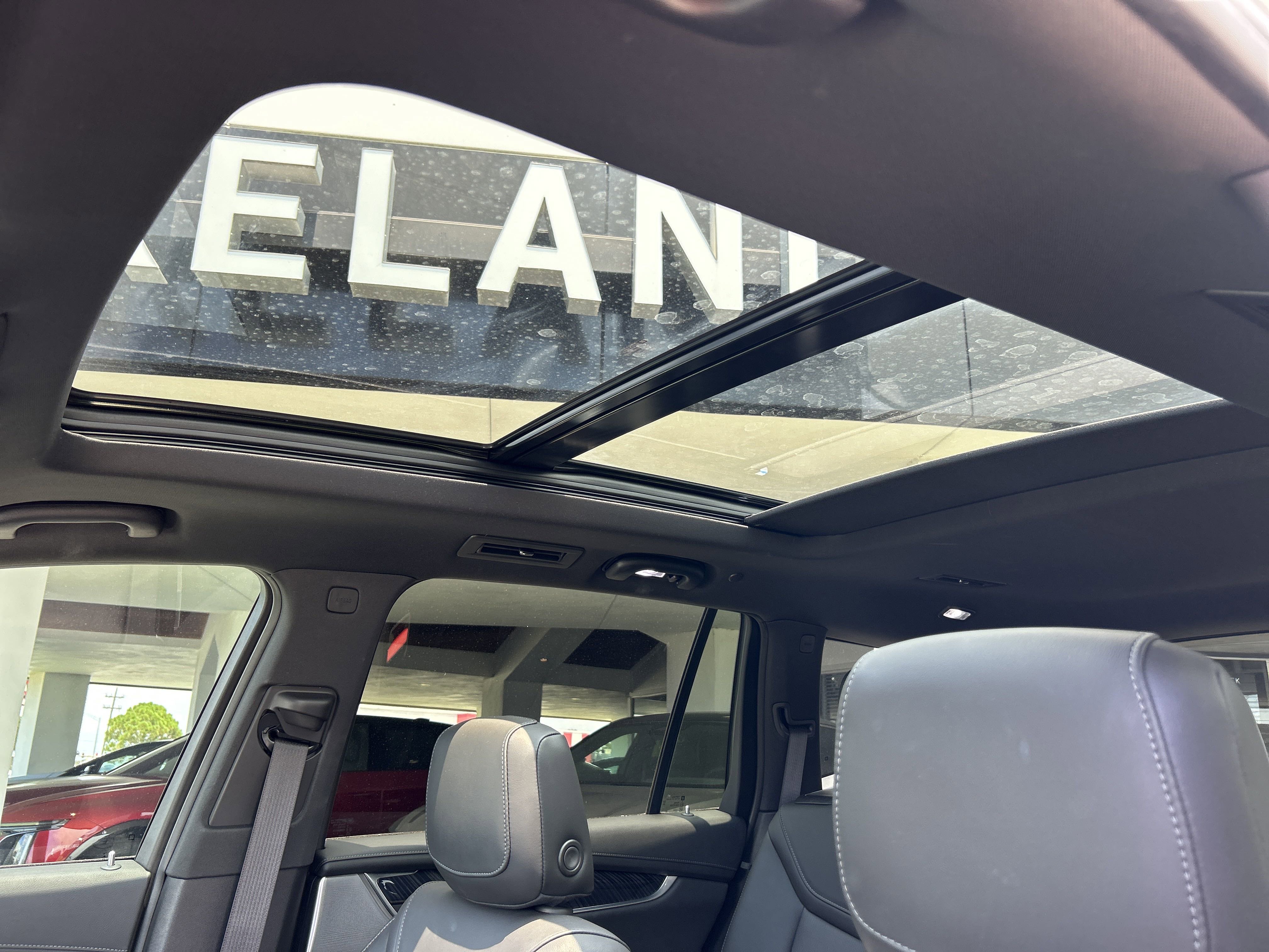 2023 Cadillac XT6 Premium Luxury photo 9